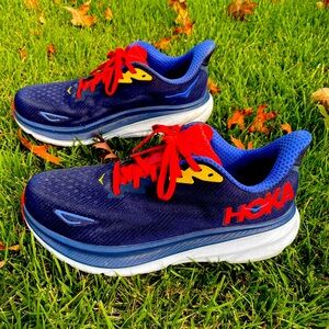 Hoka Clifton 9 WIDE Men’s Sneaker Running Shoes Size 8.5 WIDE